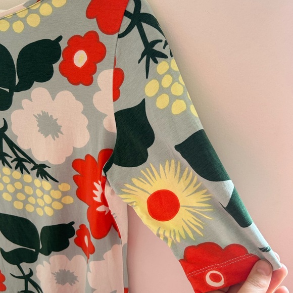 Marimekko Virran Kukkatori Women Top size Large - MSRP 295$ - Picture 7 of 7